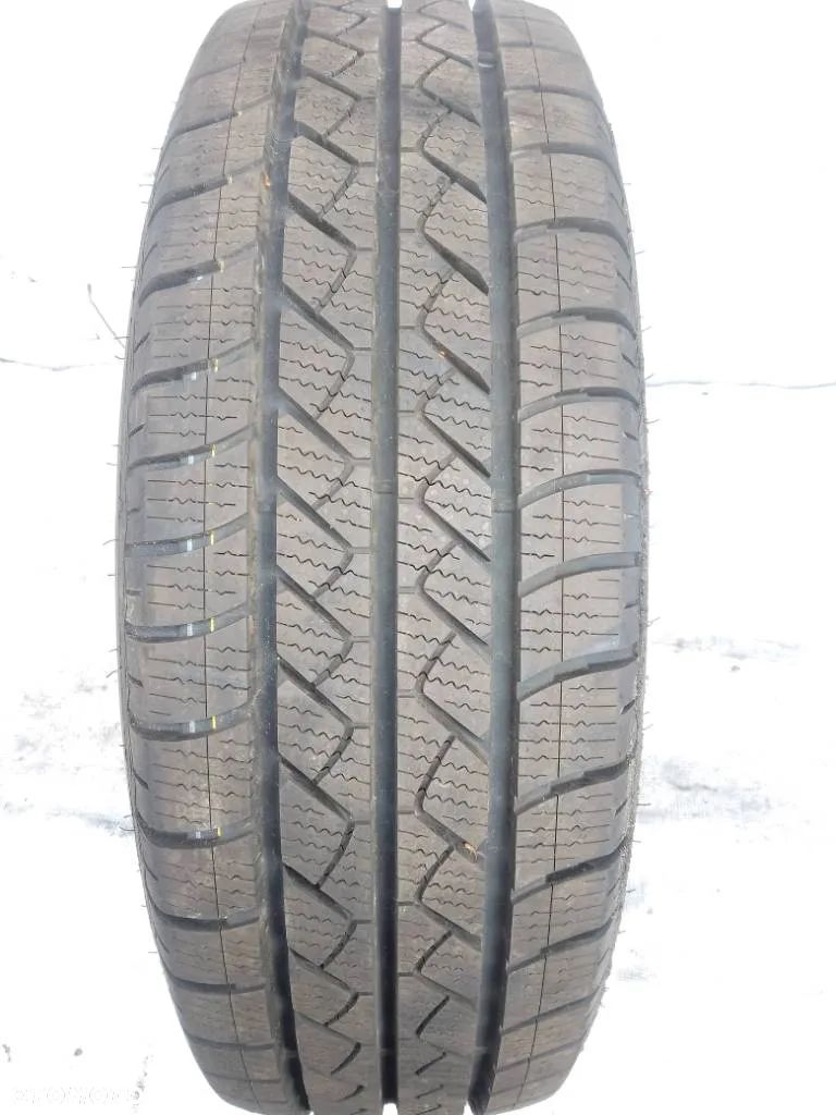 Goodyear Vector 4Seasons CARGO 215/75 R16C 116/114T 2024 - 1