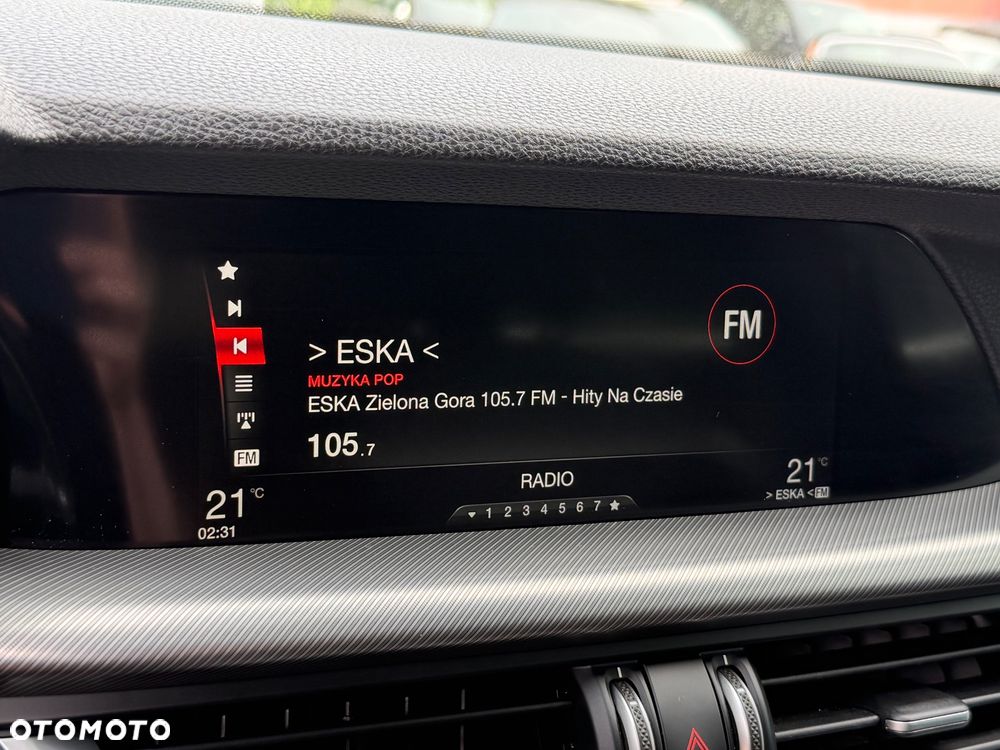 Alfa Romeo Stelvio 2.0 Turbo 16V AT8-Q4 Veloce - 24