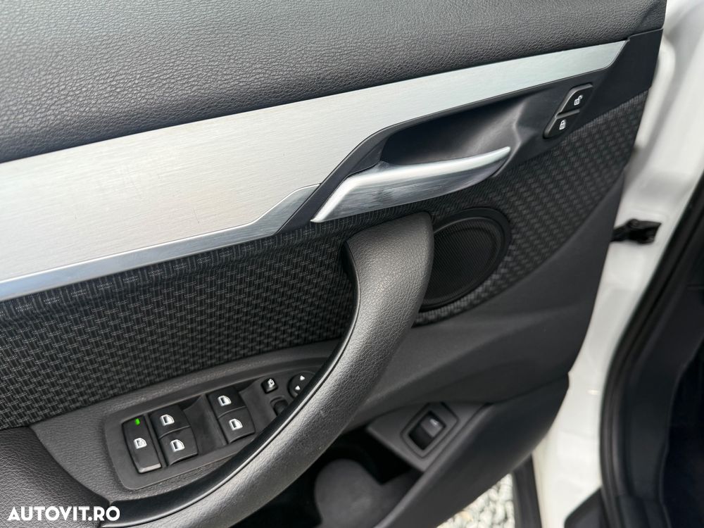 BMW X1 xDrive20i Aut. Advantage - 21