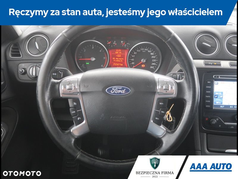Ford Galaxy - 16