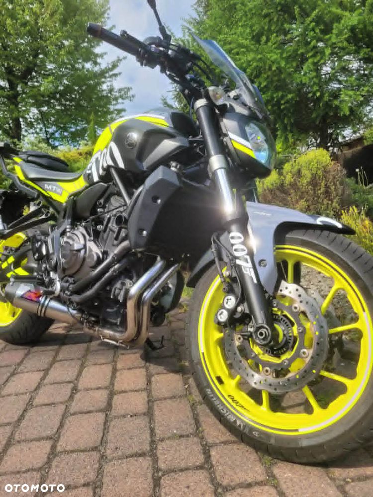 Yamaha MT - 8