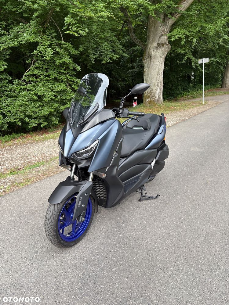Yamaha X-max - 12