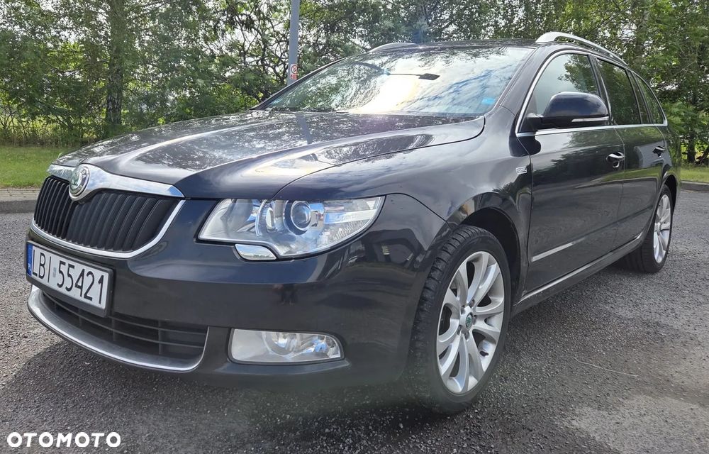 Skoda Superb 2.0 TDI Family DSG - 6