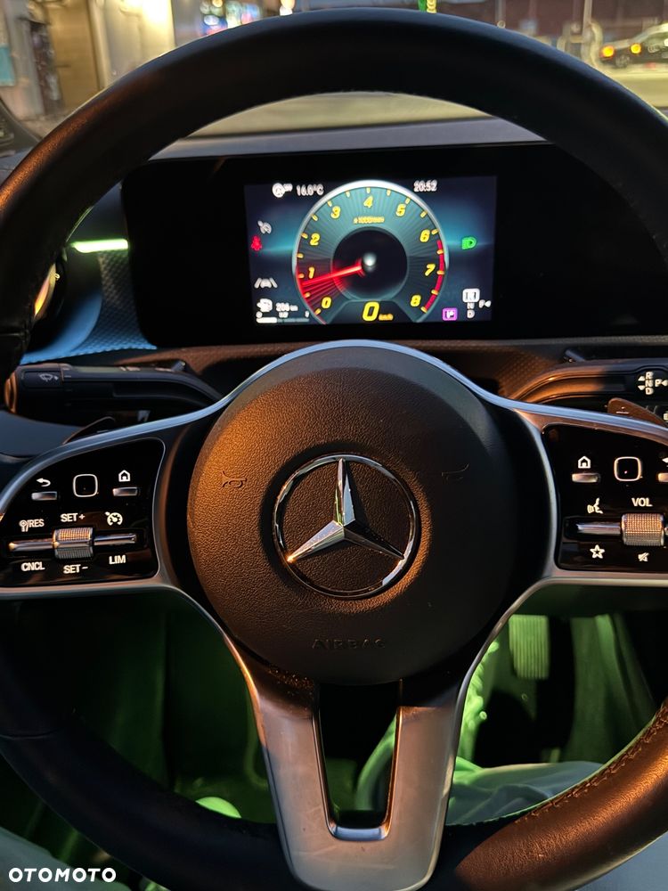 Mercedes-Benz CLA 200 7G-DCT - 14