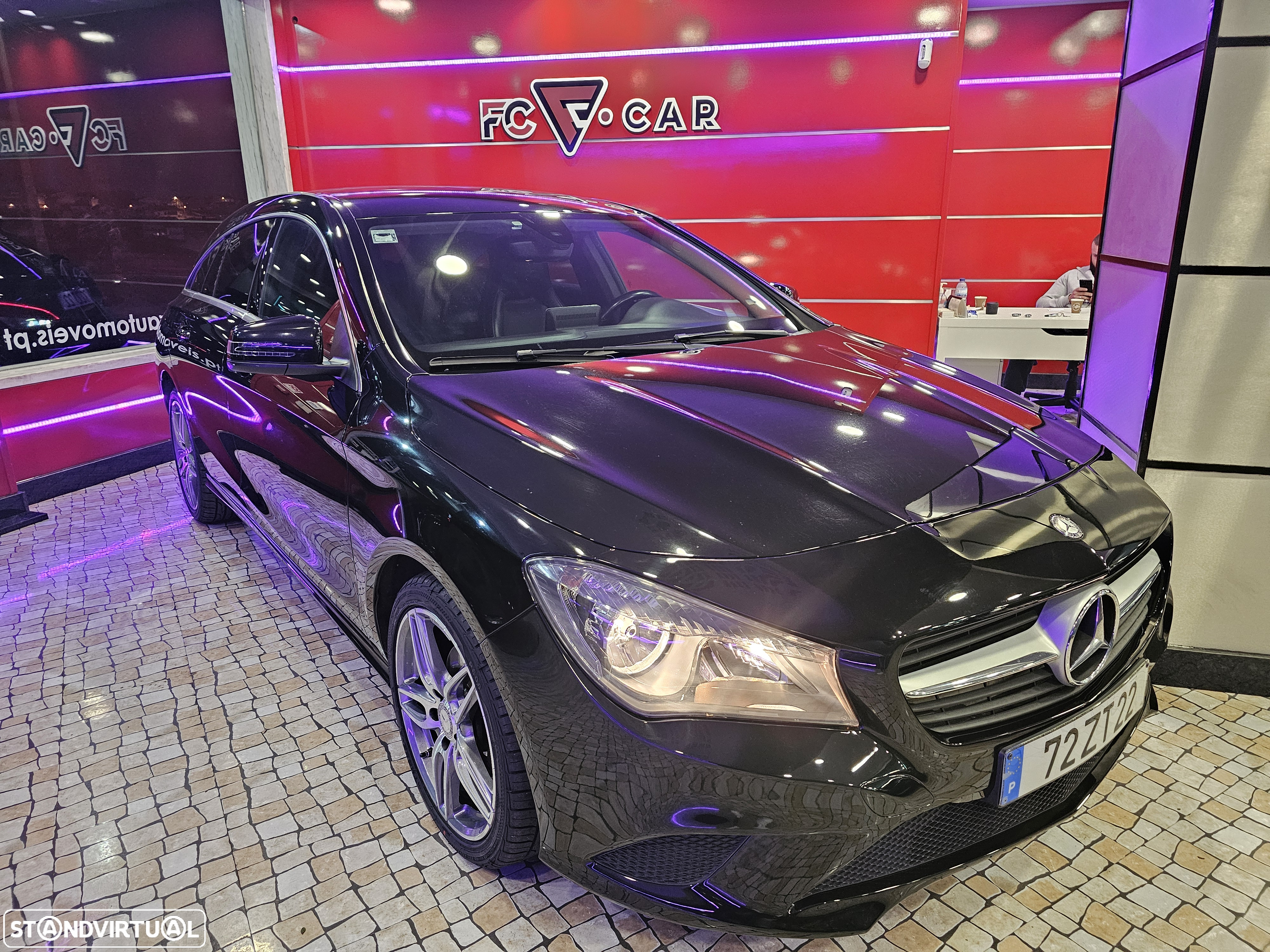 Mercedes-Benz CLA 180 d Shooting Brake Urban - 8