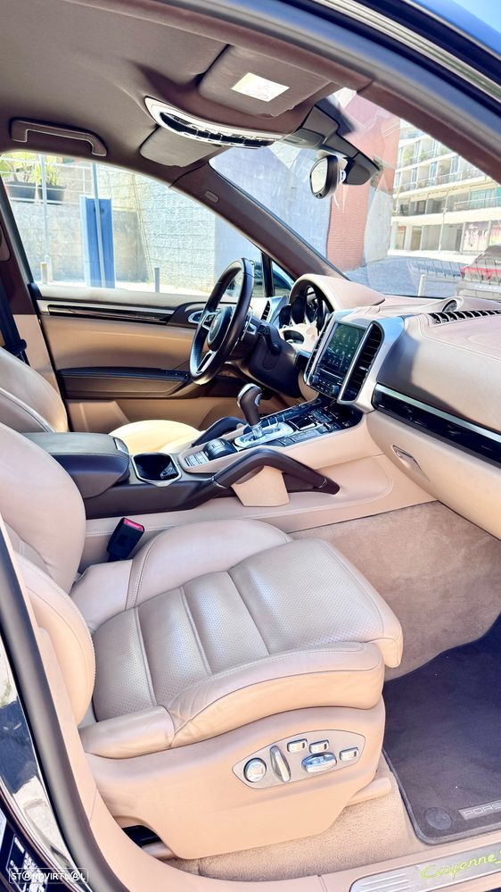 Porsche Cayenne S E-Hybrid - 31