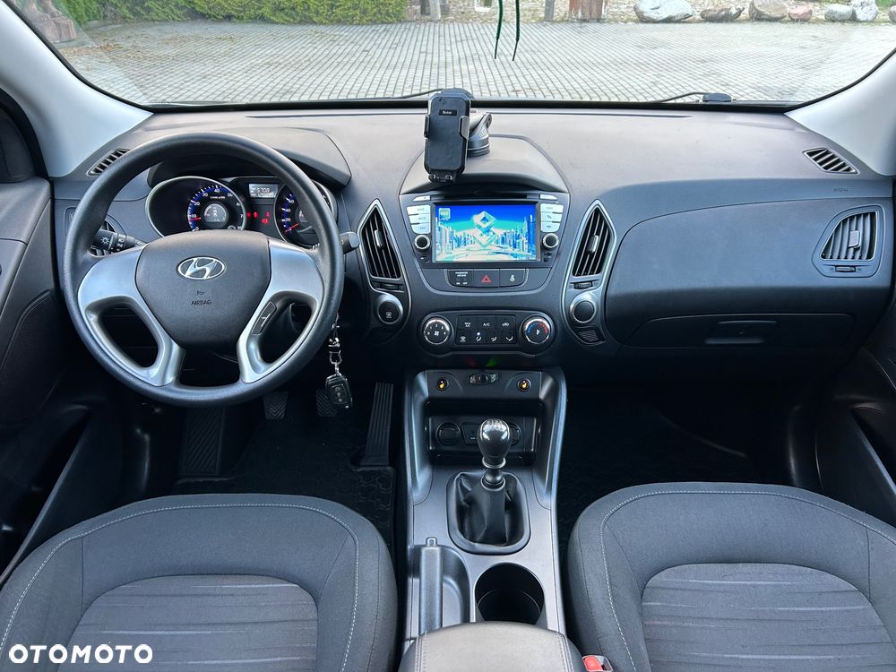 Hyundai ix35 blue 1.6 2WD Finale - 16
