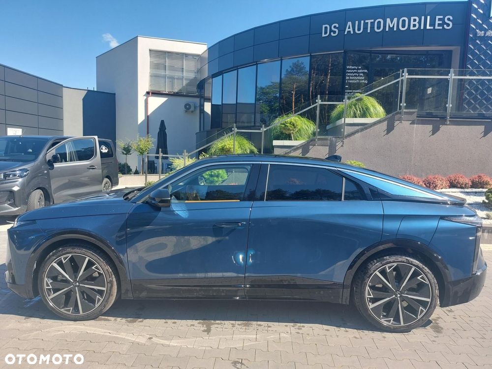 DS Automobiles N°8 - 3