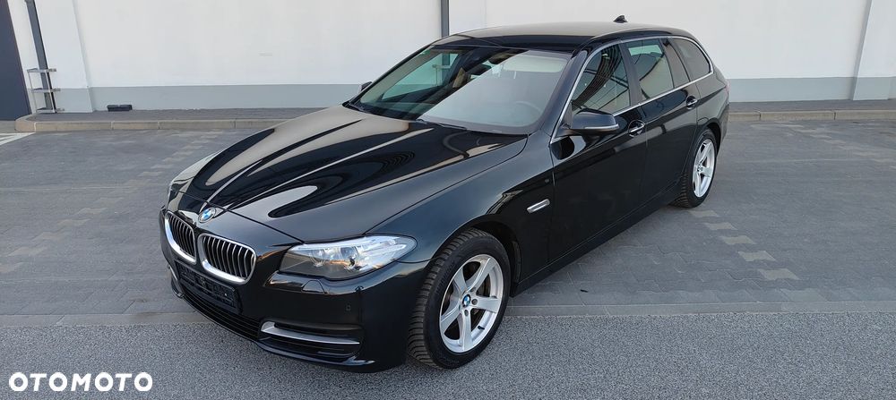 BMW Seria 5 525d Luxury Line - 6