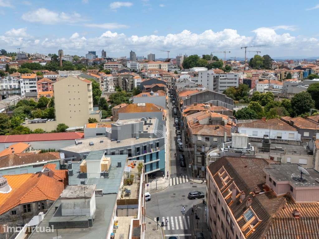 Apartamento T1, com jardim, no Porto - Grande imagem: 4/101
