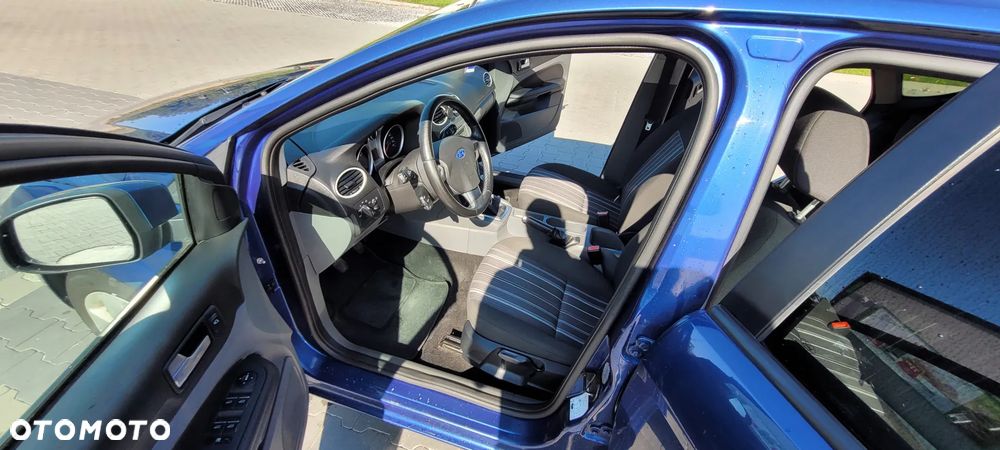 Ford Focus - 10