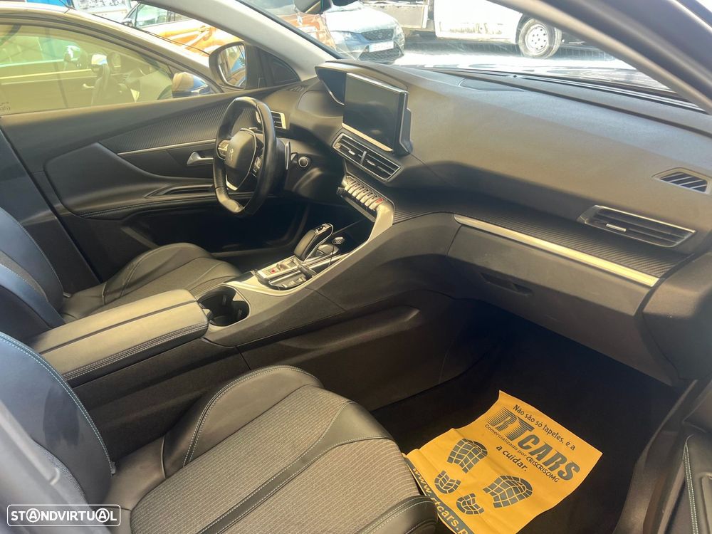 Peugeot 3008 1.6 Hybrid Allure Pack e-EAT8 - 19