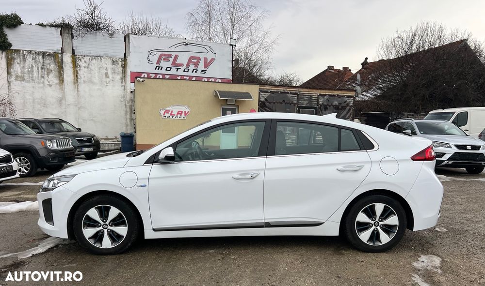 Hyundai IONIQ 1.6 GDI Premium - 34