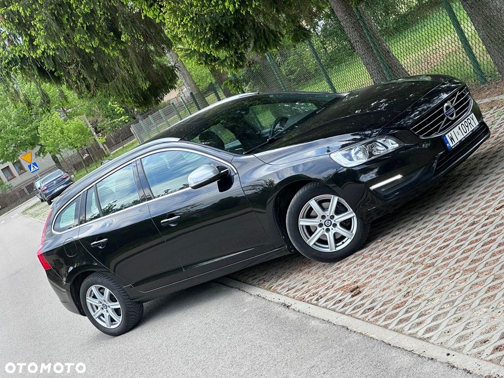 Volvo V60 D2 Summum - 6