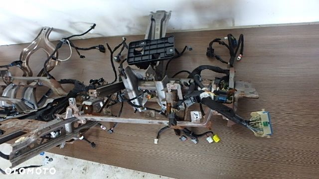 dodge journey 3.6 belka po deskę - 3