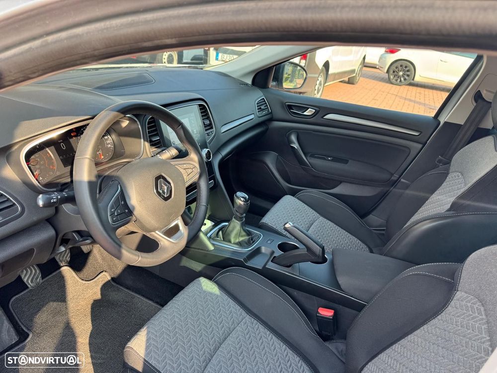 Renault Mégane Sport Tourer 1.5 Blue dCi Limited J17 - 36