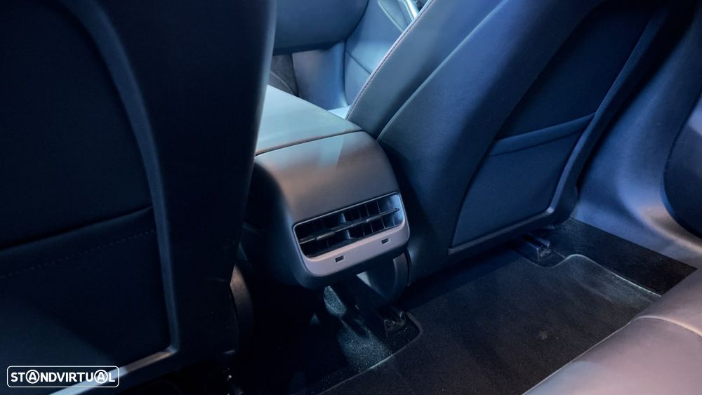 Tesla Model 3 Performance Dual Motor AWD - 43