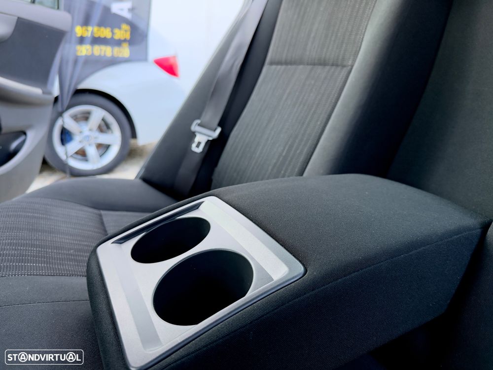 Toyota Corolla 1.4 D-4D - 44