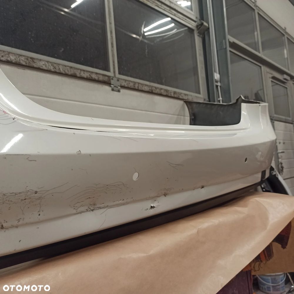 MERCEDES W212 SEDAN ZDERZAK TYŁ TYLNY AMG A2128855125 - 4