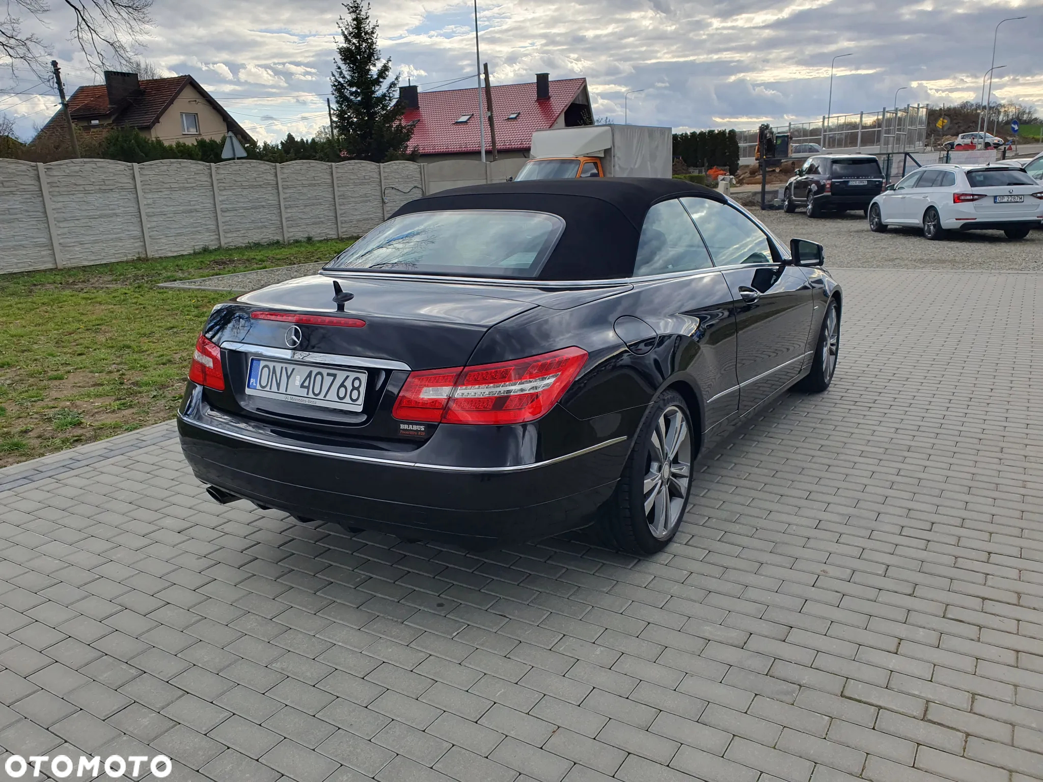 Mercedes-Benz Klasa E 200 Cabrio BlueEFFICIENCY 7G-TRONIC Avantgarde - 32