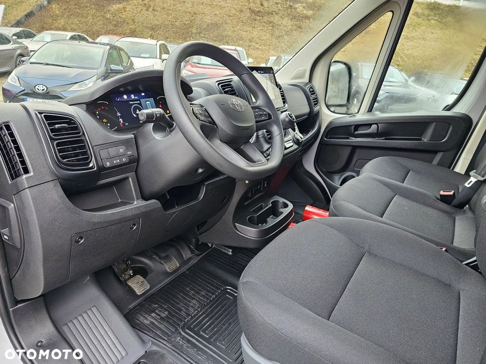 Toyota Proace MAX - 8