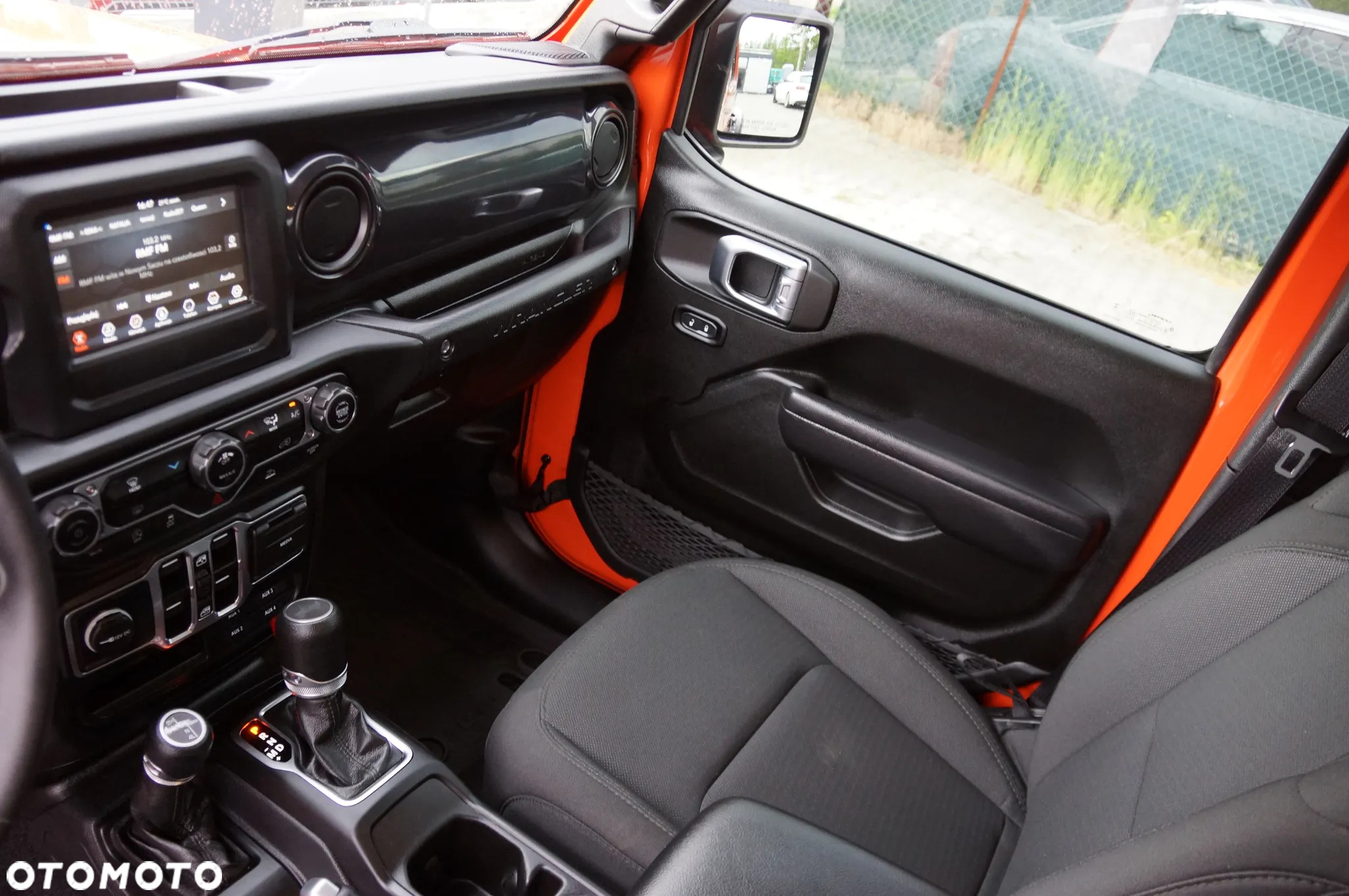 Jeep Wrangler - 19
