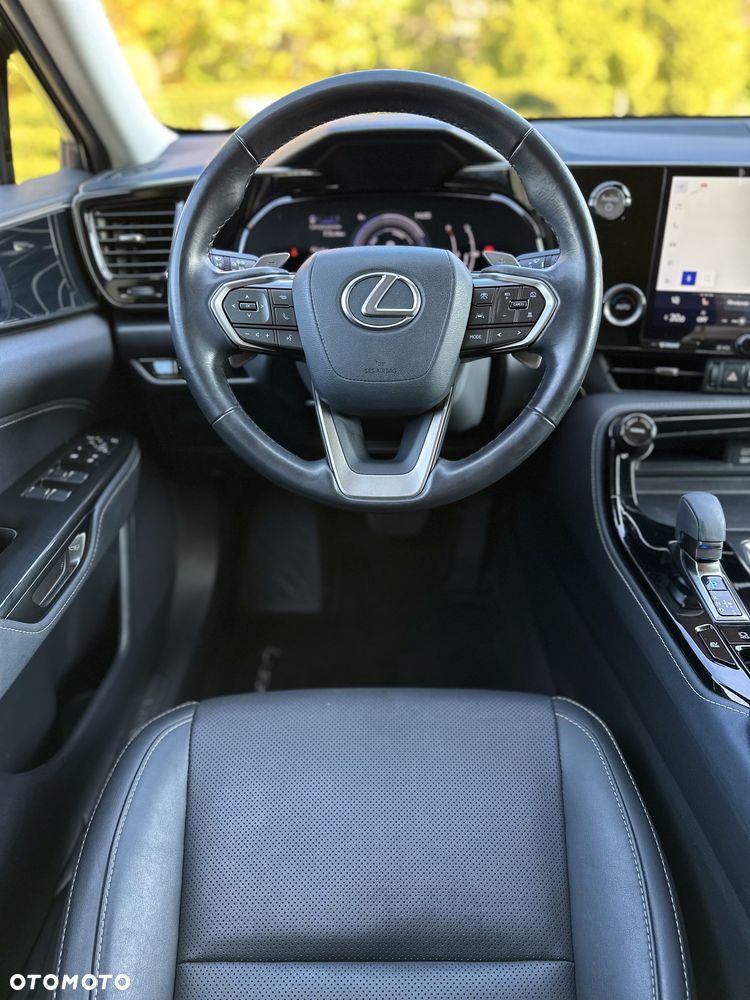 Lexus NX 350h Prestige 2WD - 16