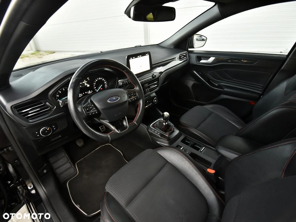 Ford Focus - 16