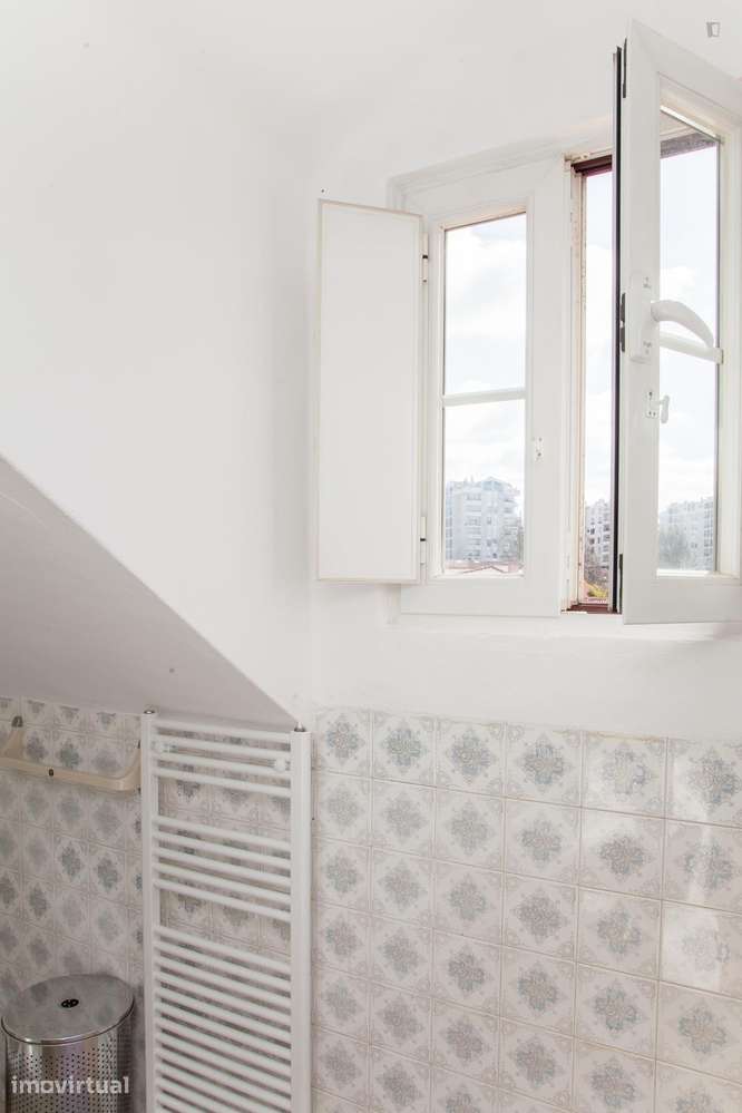 Quarto - localizado em Montes Claros Coimbra - Grande imagem: 4/17