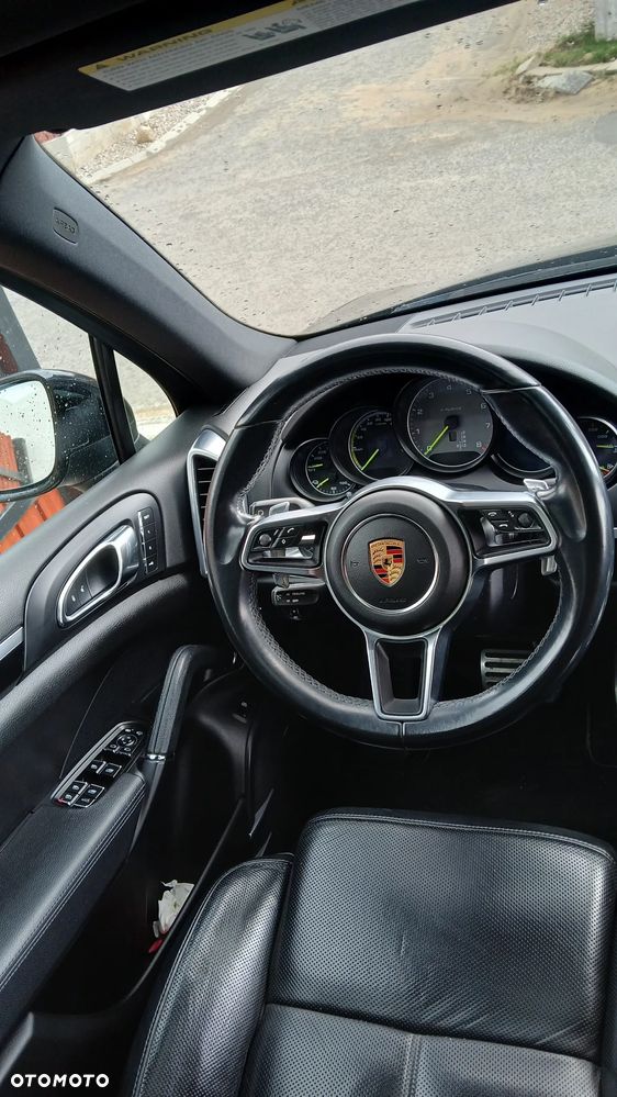 Porsche Cayenne S E-Hybrid Platinum Edition - 14