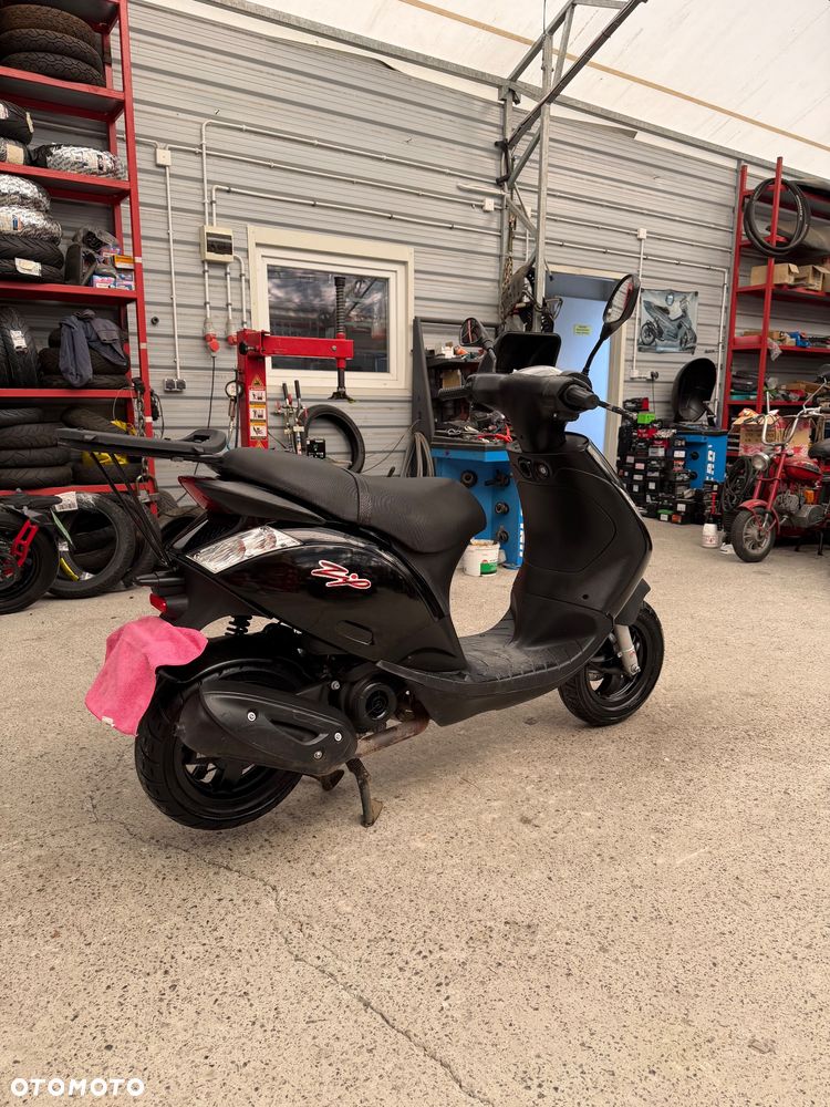 Piaggio ZIP - 8