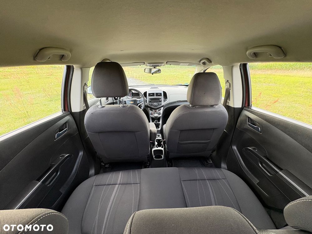 Chevrolet Aveo 1.6 LTZ - 15