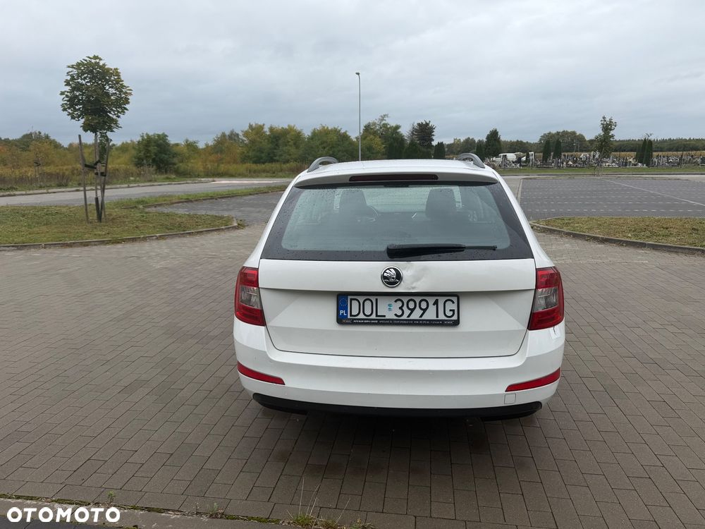 Skoda Octavia 1.6 TDI Style - 6