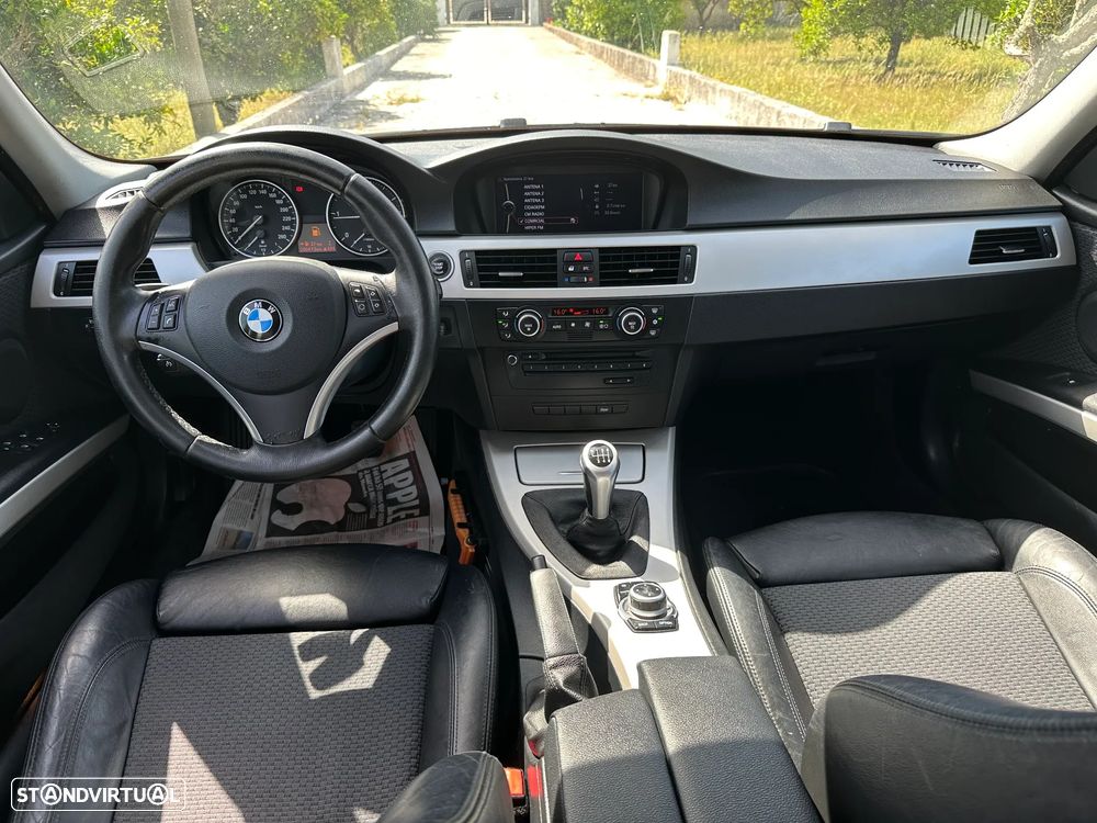 BMW 318 d Navigation - 21
