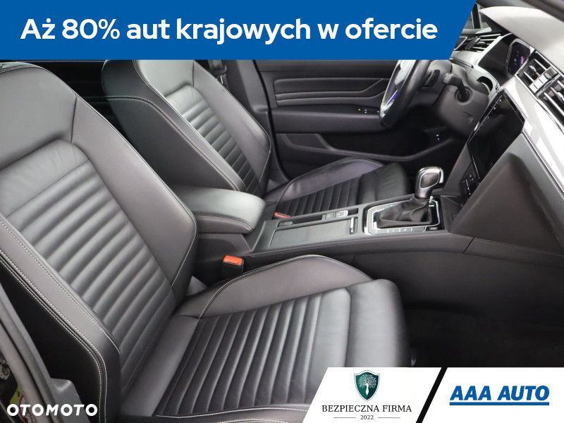 Volkswagen Passat Variant - 11