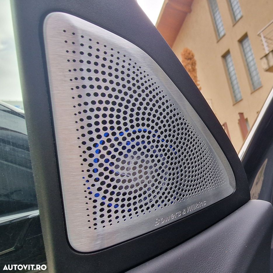 BMW X6 xDrive40i AT MHEV - 17