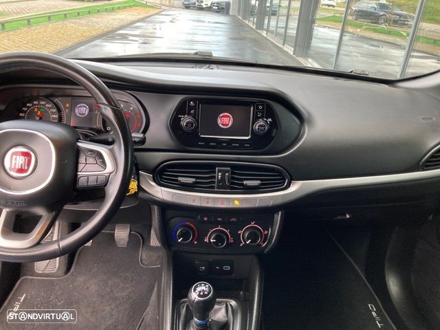 Fiat Tipo 1.3 M-Jet Street — fotografia 18