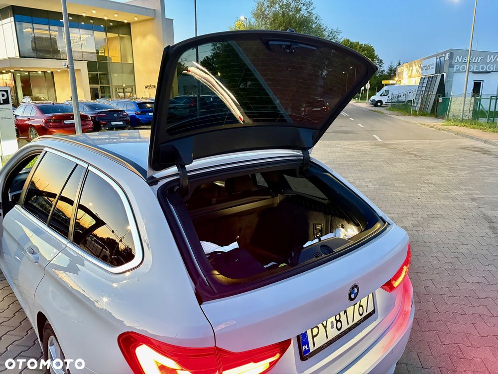 BMW Seria 5 520d M Sport Edition - 11