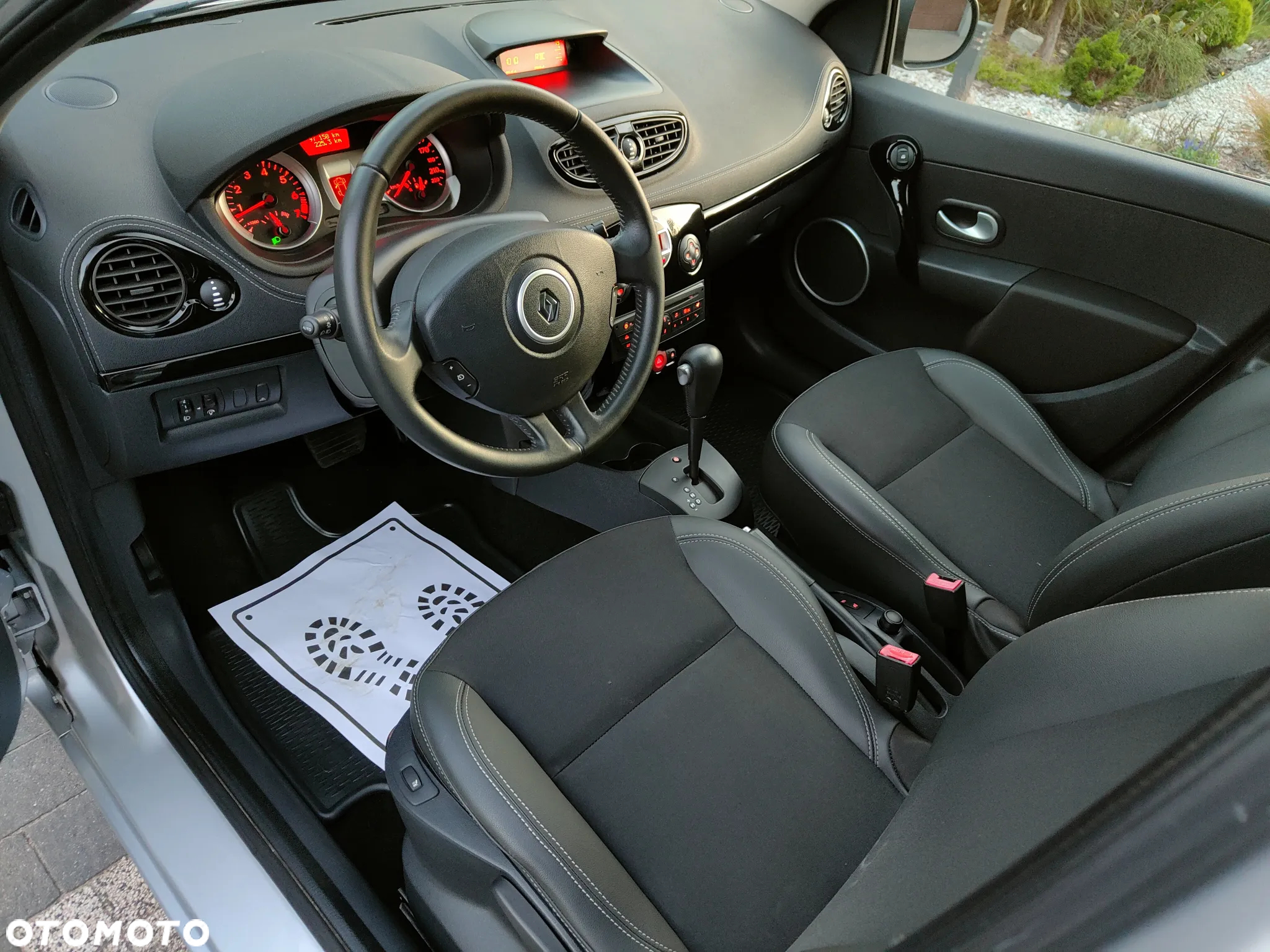 Renault Clio 1.6 16V Night&Day - 15