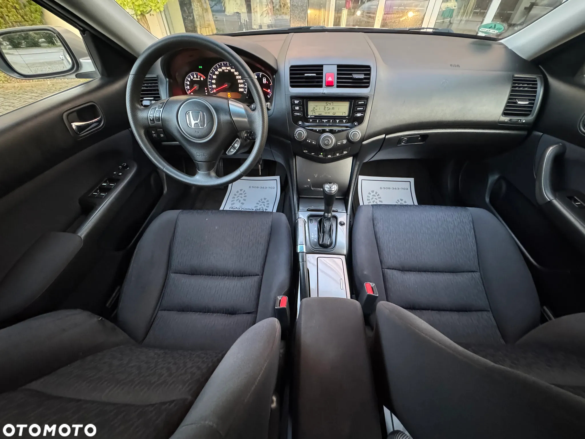 Honda Accord 2.0 Executive - 11
