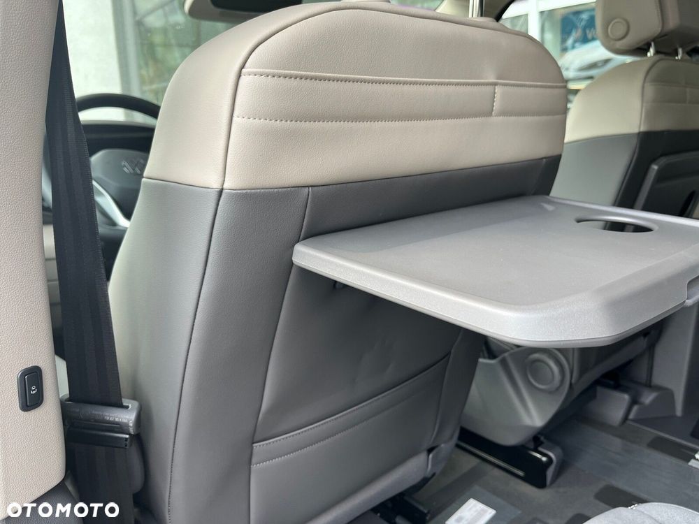 Volkswagen multivan EDITION L2 2.0 TDI 150 KM 7-DSG - 20