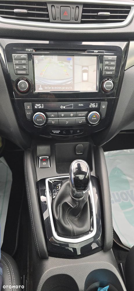 Nissan Qashqai 1.2 DIG-T Xtronic TEKNA+ - 40