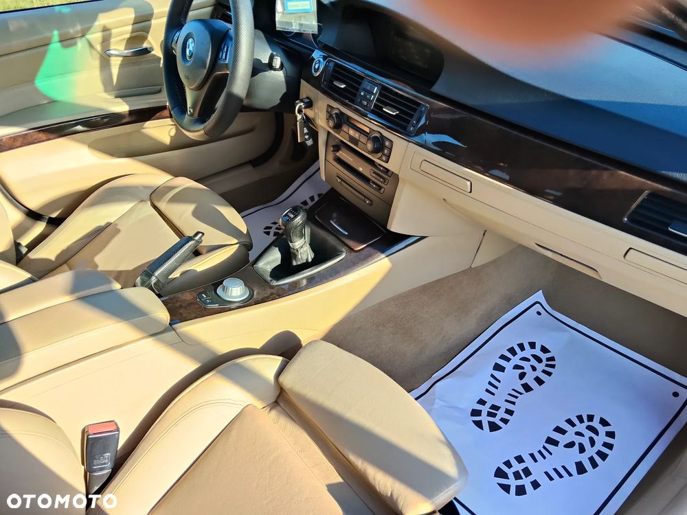 BMW Seria 3 320d - 26