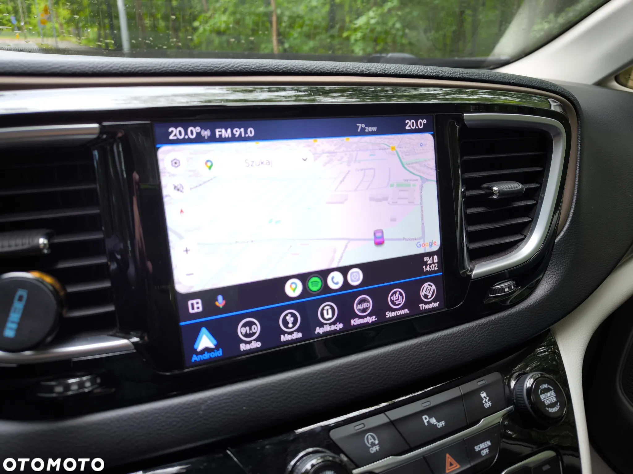 Chrysler Pacifica - 23
