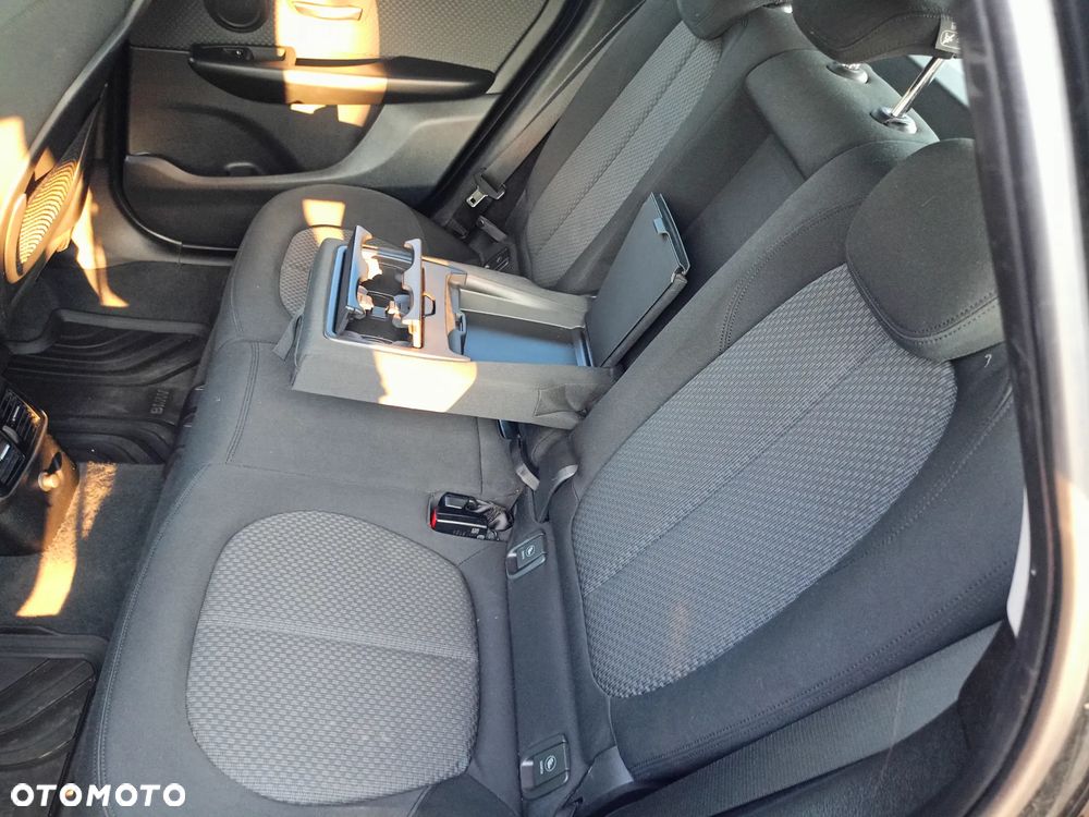BMW Seria 2 218i - 23