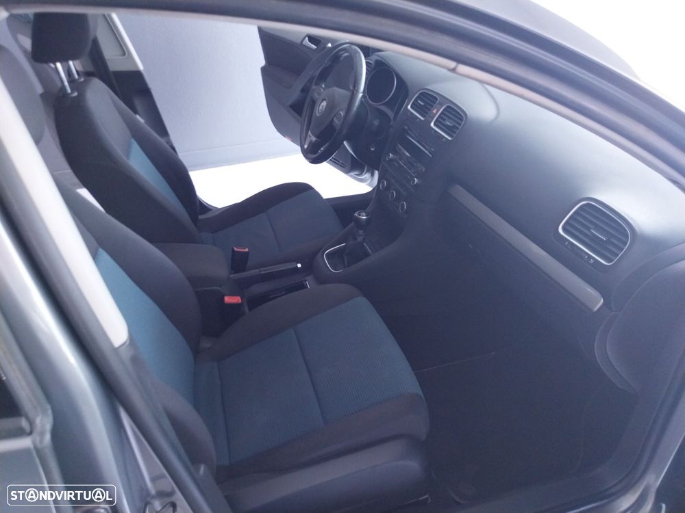 VW Golf 1.6 TDi Confortline - 7