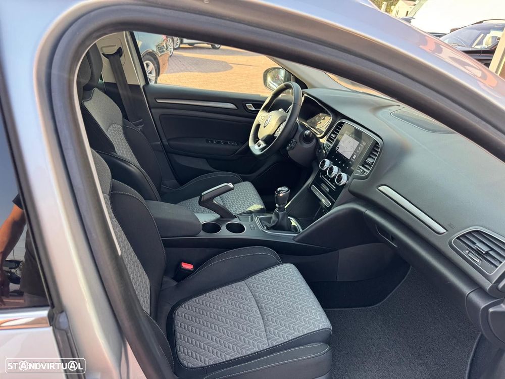 Renault Mégane Sport Tourer 1.5 Blue dCi Limited J17 - 40