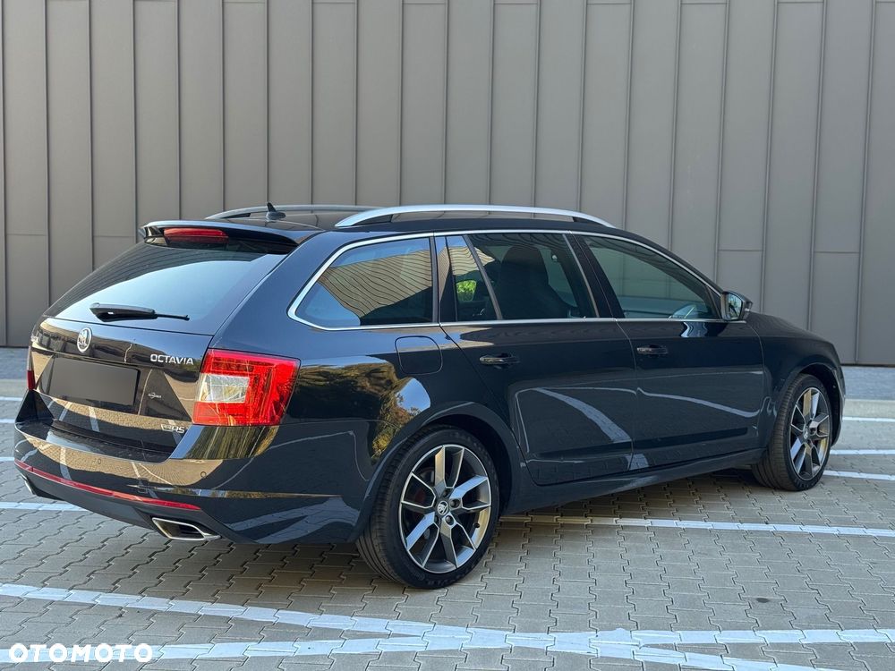Skoda Octavia 2.0 TDI DSG RS - 14