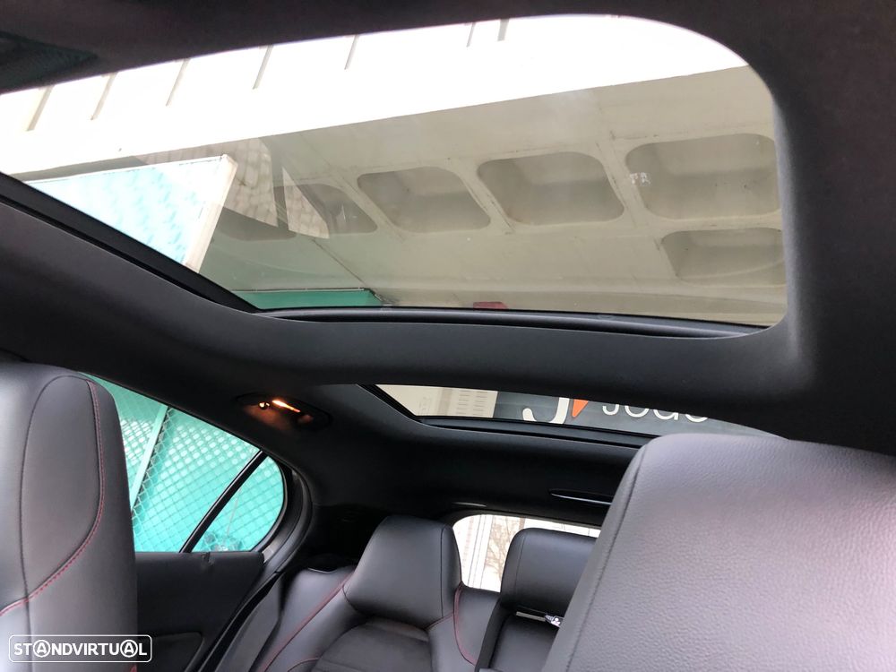 Mercedes-Benz GLA 200 d AMG Line Aut. - 17