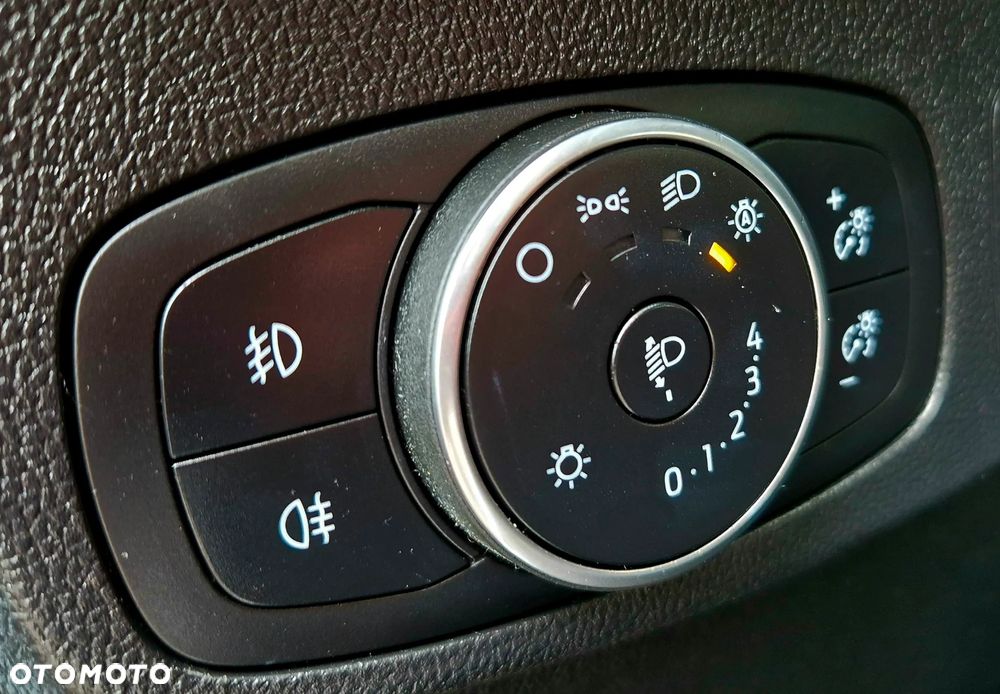 Ford Focus 1.5 EcoBlue STart-Stopp-System TITANIUM - 22